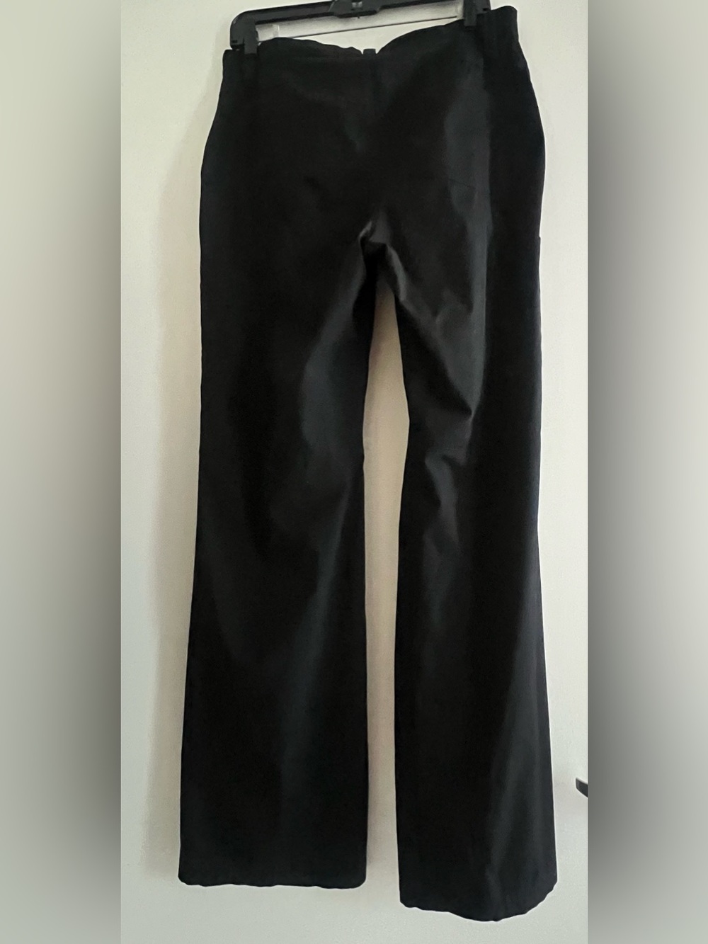ALO Yoga Women's Black Straight Leg Pants